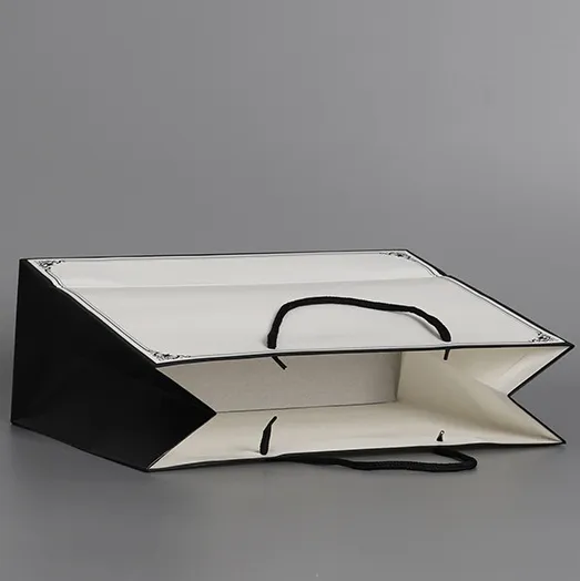 Custom Design Logo Printed Kraft Paper Jewelry Shopping Bag for Small Product with Handle