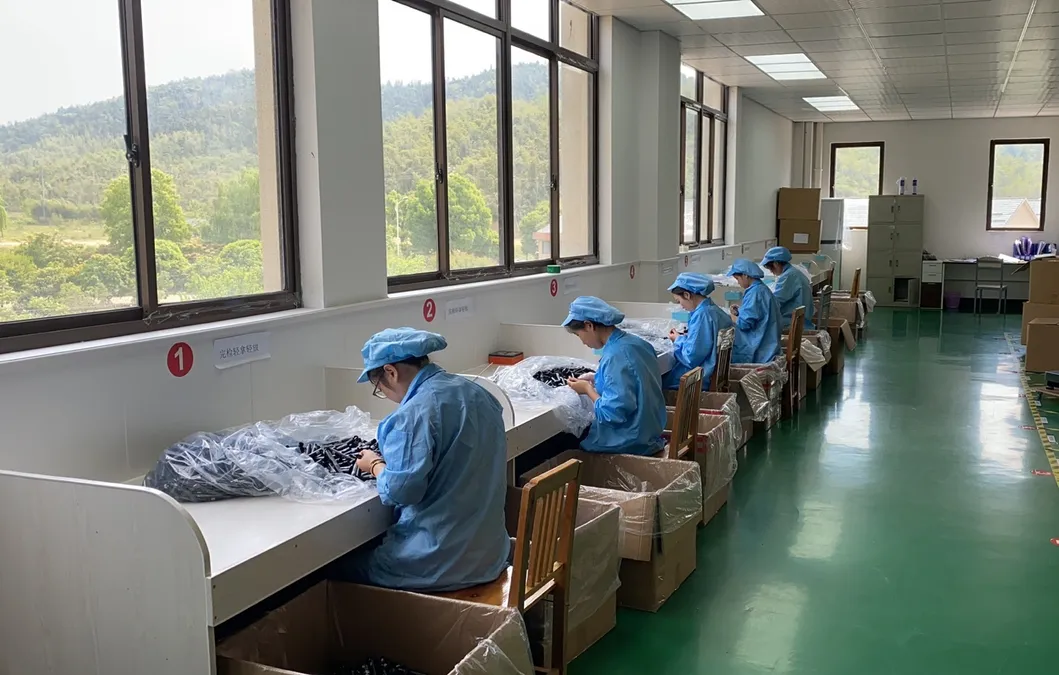 D40 Cosmetic Tube with Double Layer Mushroom Cap for Wash or Cream Packaging