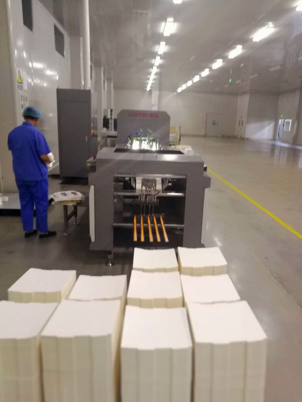 Heli Pak Juice Box Packaging, Gable Top Carton, Brick Shape Carton, 200ml 250ml 500ml 1000ml