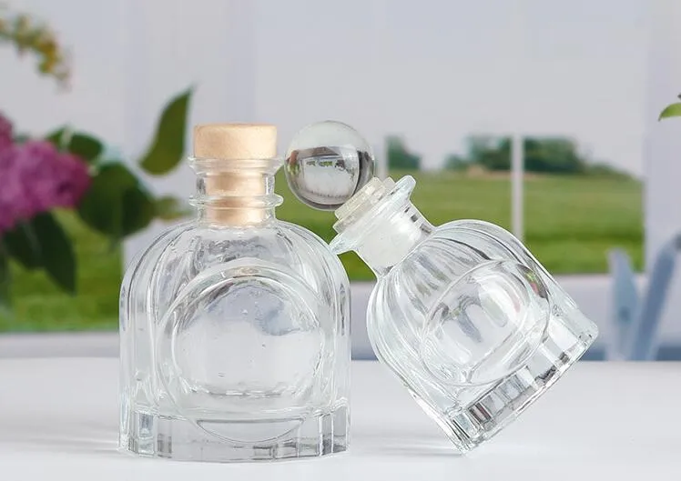 Luxury 50ml Embossed Logo Brand Clear Embossed Perfume Bottle Diffuser Glass Bottle