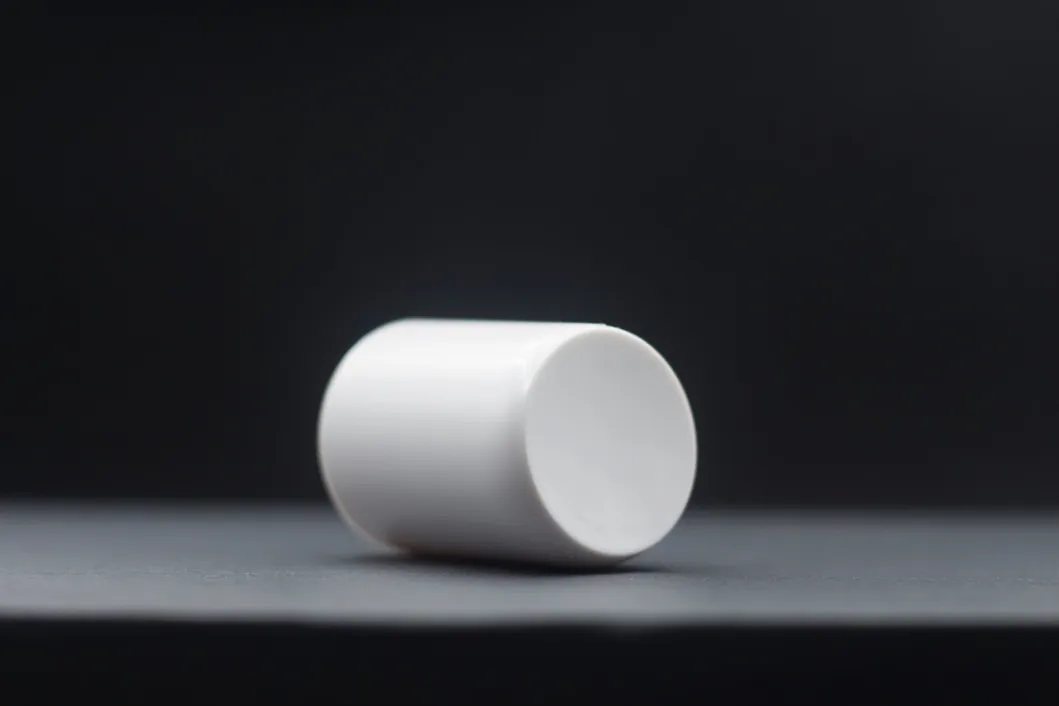 Packaging PP Solid Color Irregular Cap Plastic Lid Cosmetic Bottle