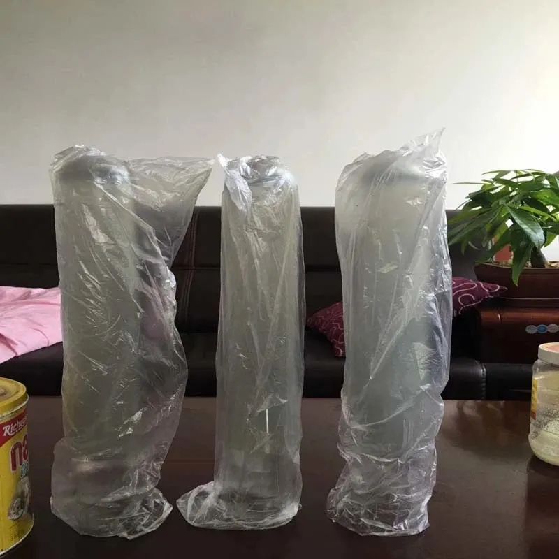 Screw and Press Neck Water Bottle 730g 20liter Pet Preform