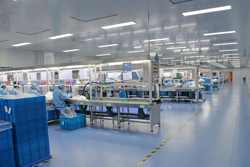 Wholesale Multicolor Vodka Glass Plastic Bottle with Cheap Price